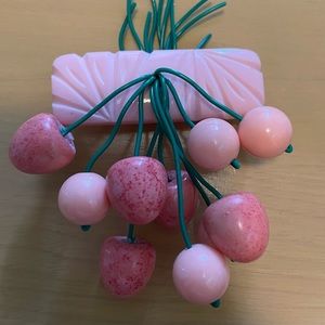 Luxulite Peachy Brooch